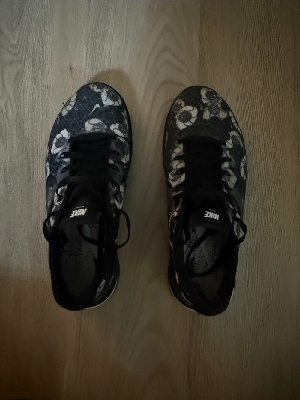 Nike Women’s Black & White Floral Print Sneakers